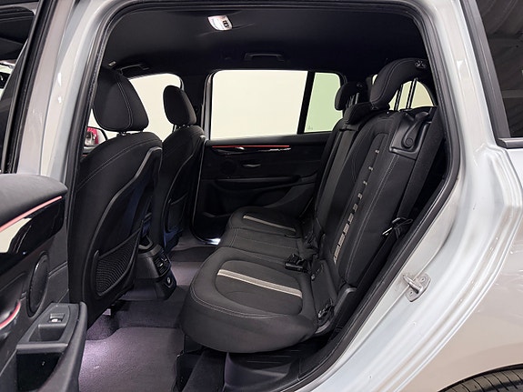BMW 216i 11 of 28