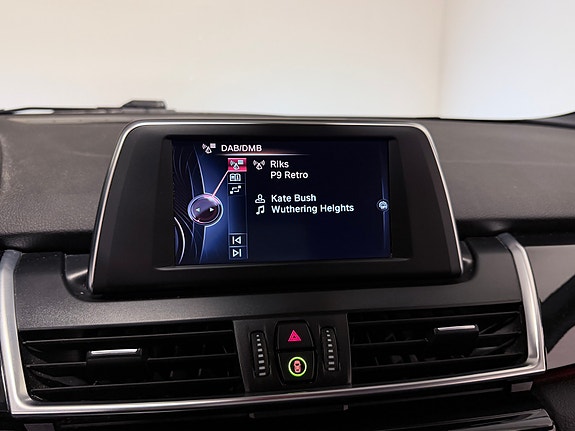 BMW 216i 22 of 28
