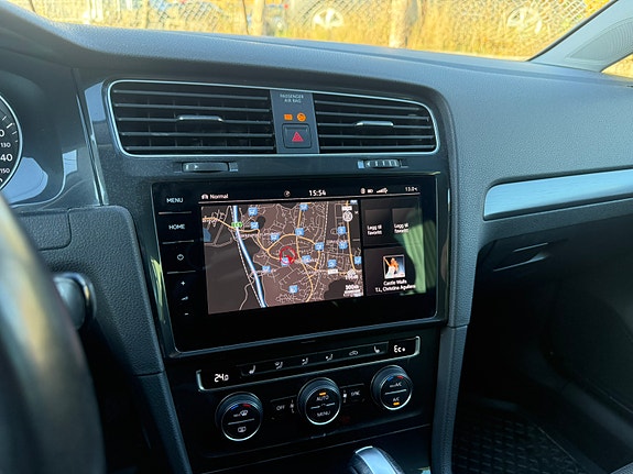Volkswagen e-Golf VII 14 of 14