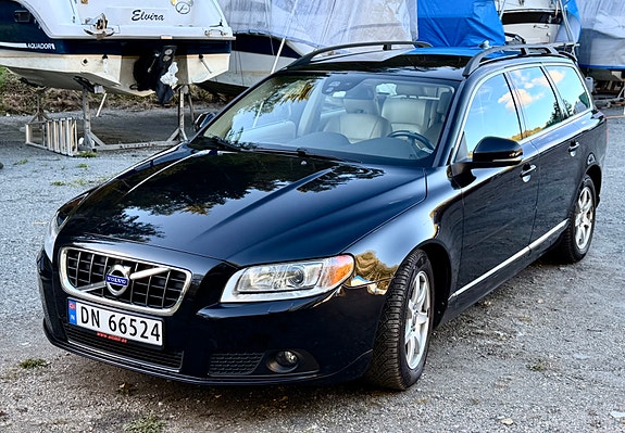 Volvo V70 6 of 22