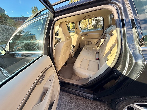 Volvo V70 16 of 22