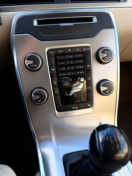 Volvo V70 19 of 22