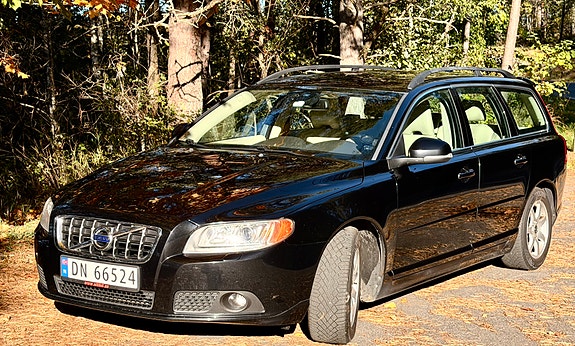 Volvo V70 5 of 22