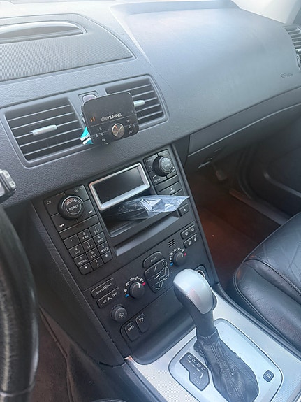 Volvo XC90 13 of 17