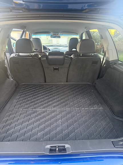 Volvo XC90 11 of 17