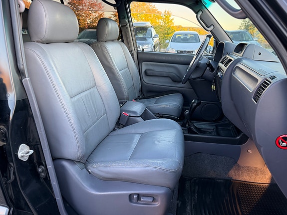 Toyota Land Cruiser 17 of 27