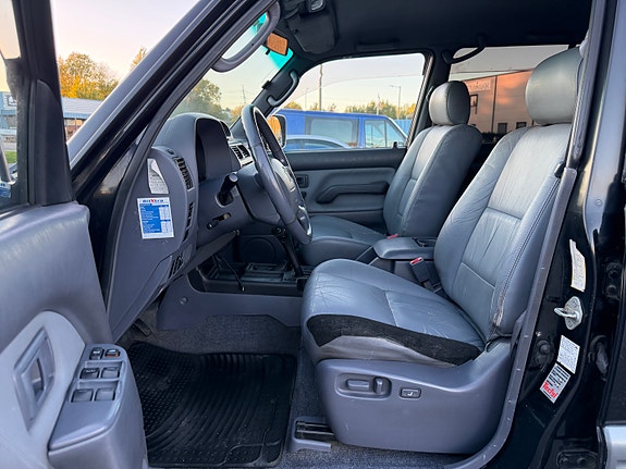 Toyota Land Cruiser 14 of 27