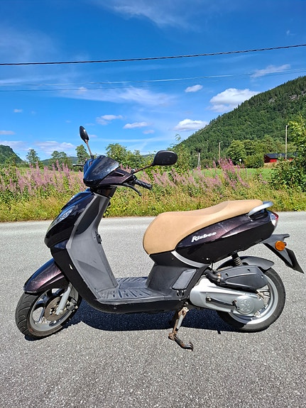 Peugeot Kisbee 2 of 7