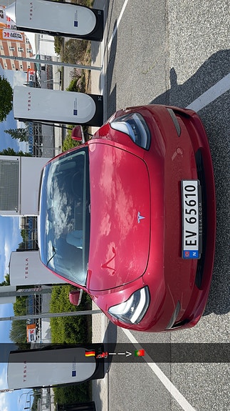 Tesla Model 3 3 of 5
