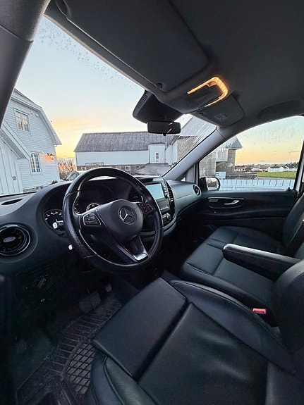 Mercedes-Benz eVito 112 17 of 30