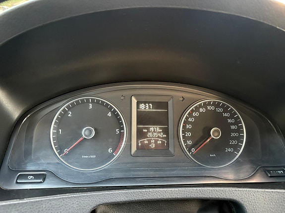 Volkswagen Transporter 5 of 14
