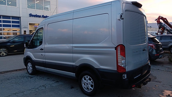 Ford Transit 2 of 11