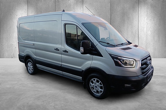 Ford Transit 3 of 16
