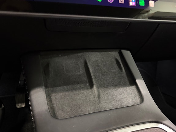 Tesla Model 3 30 of 30