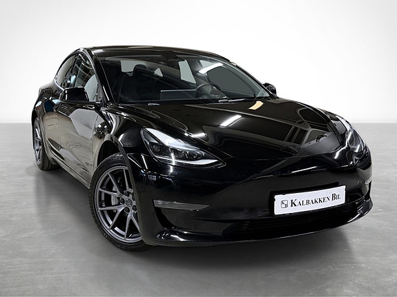 Tesla Model 3 3 of 30