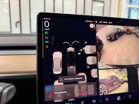 Tesla Model 3 29 of 30