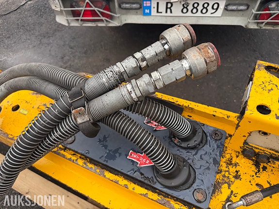 Andre 2019 AY Heavy Industries A8 hydraulisk pigghammer - 565 kg - 95 l/min - festebrakett - ekstra pigg 11 of 18