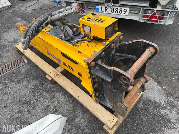 Andre 2019 AY Heavy Industries A8 hydraulisk pigghammer - 565 kg - 95 l/min - festebrakett - ekstra pigg 5 of 18