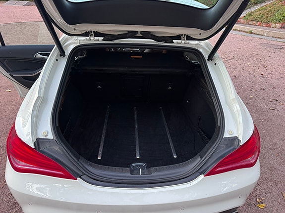 Mercedes-Benz CLA200 12 of 22