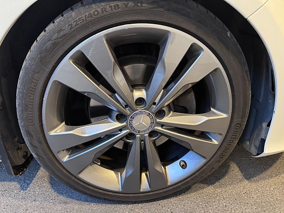Mercedes-Benz CLA200 16 of 22