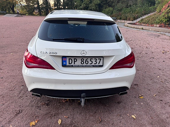 Mercedes-Benz CLA200 4 of 22