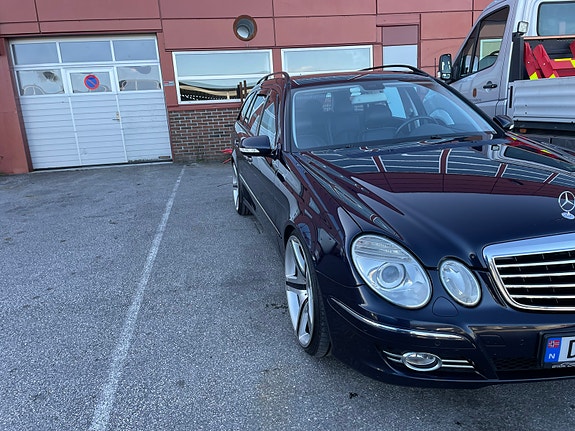 Mercedes-Benz E280 15 of 19