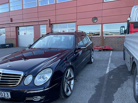 Mercedes-Benz E280 16 of 19