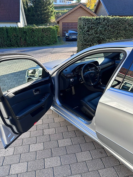 Mercedes-Benz E220 d 11 of 16