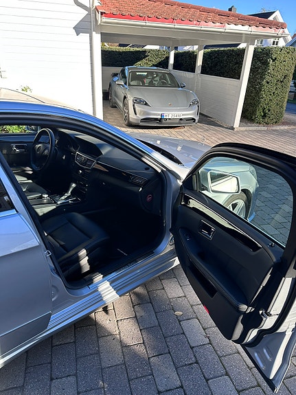 Mercedes-Benz E220 d 8 of 16