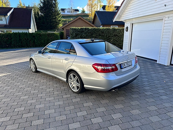 Mercedes-Benz E220 d 4 of 16