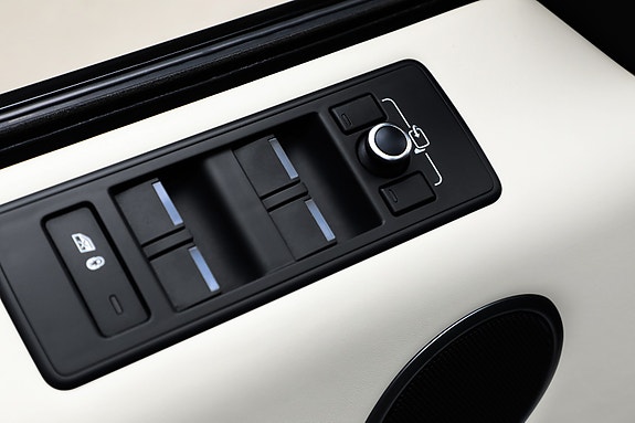 Land Rover Range Rover Sport 20 of 28