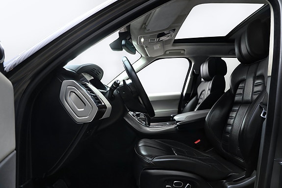 Land Rover Range Rover Sport 13 of 28