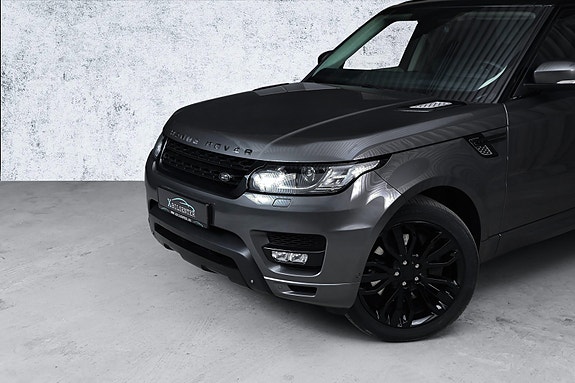 Land Rover Range Rover Sport 3 of 28