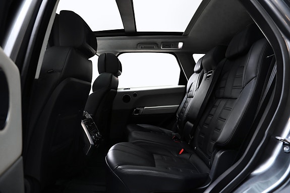 Land Rover Range Rover Sport 14 of 28