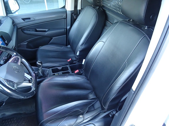Volkswagen Caddy Maxi 24 of 30