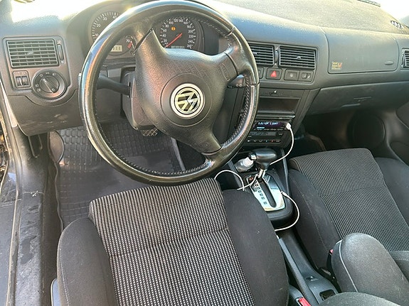 Volkswagen Golf IV 8 of 14