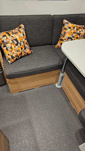 Adria Acitiv 391 PD 5 of 9