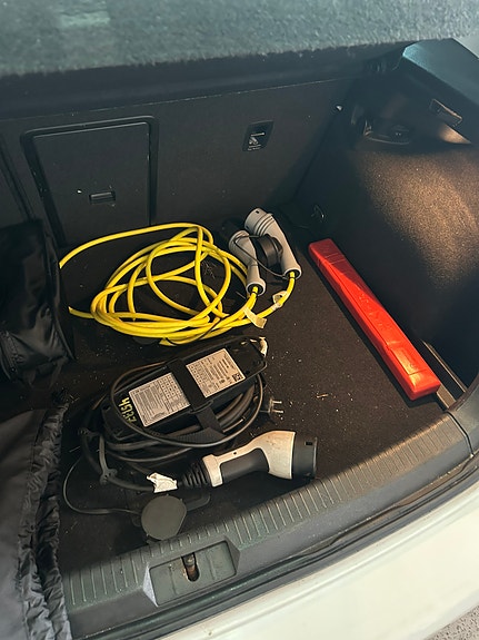 Volkswagen e-Golf VII 10 of 10