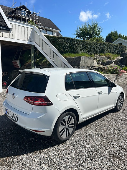 Volkswagen e-Golf VII 5 of 10