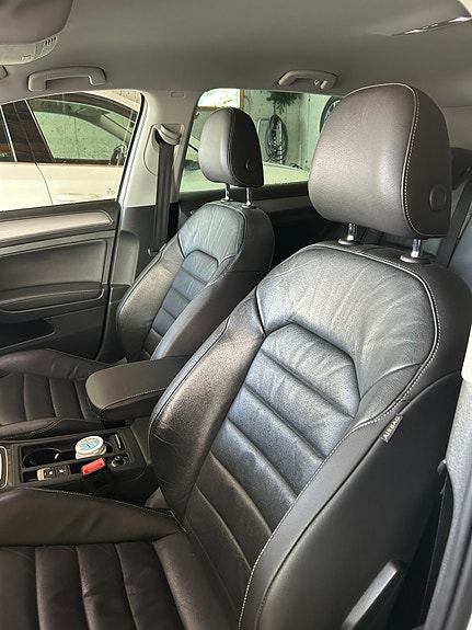 Volkswagen e-Golf VII 8 of 10