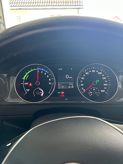 Volkswagen e-Golf VII 7 of 10