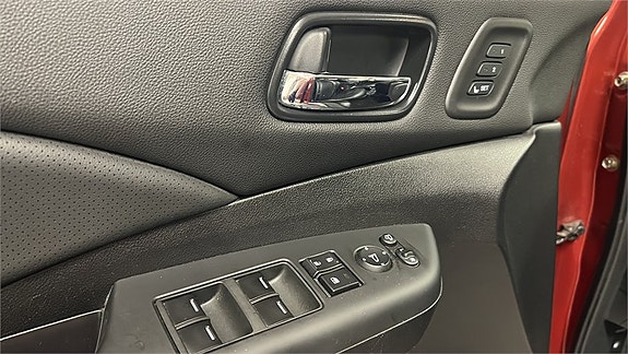 Honda CR-V 13 of 30