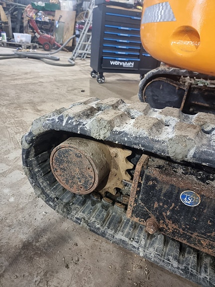 Hanix H36CR 12 of 12