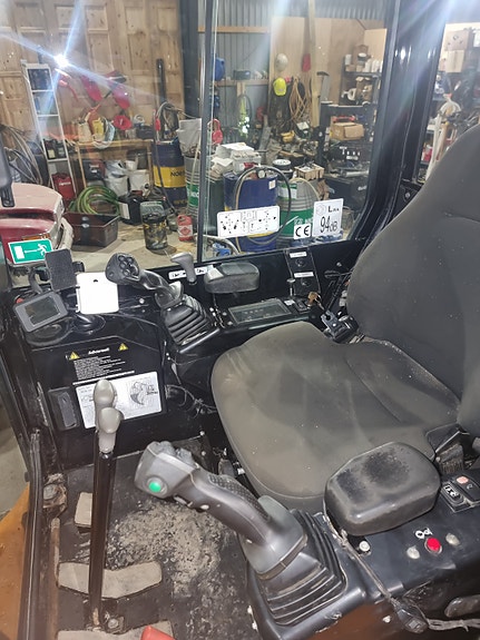 Hanix H36CR 8 of 12