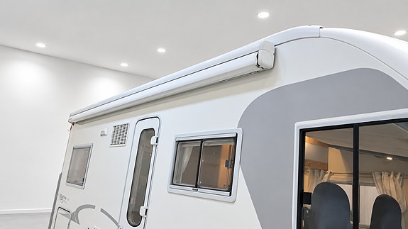 Adria TIK VISION 677 Solcelle / Velholdt bil / EU2028 / Hengerfeste +++ 9 of 30
