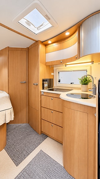 Adria TIK VISION 677 Solcelle / Velholdt bil / EU2028 / Hengerfeste +++ 20 of 30