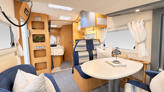 Adria TIK VISION 677 Solcelle / Velholdt bil / EU2028 / Hengerfeste +++ 17 of 30