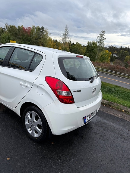 Hyundai i20 3 of 3