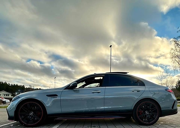 Mercedes-Benz C63 19 of 30