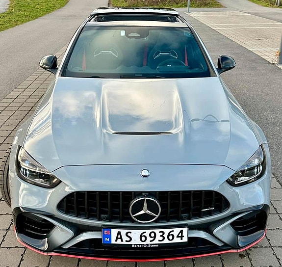 Mercedes-Benz C63 6 of 30